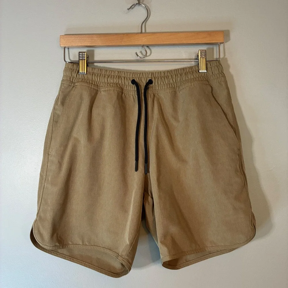 Old Navy Active StretchTech Shorts Mens Small Khaki Tan 7